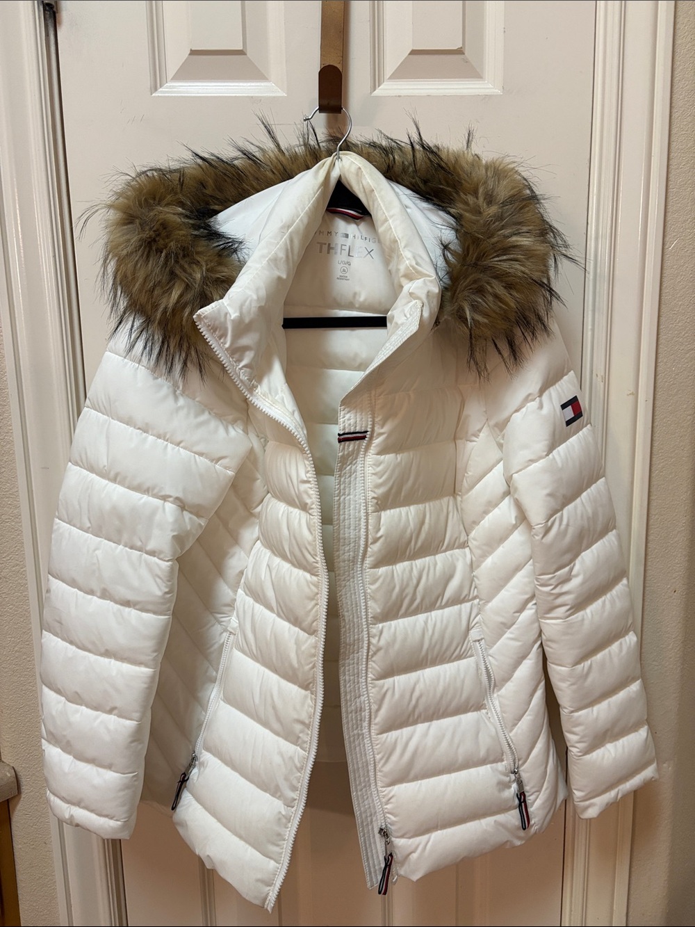 Tommy Hilfiger White Quilted Puffer Jacket with Faux-Fur Trimmed Hood